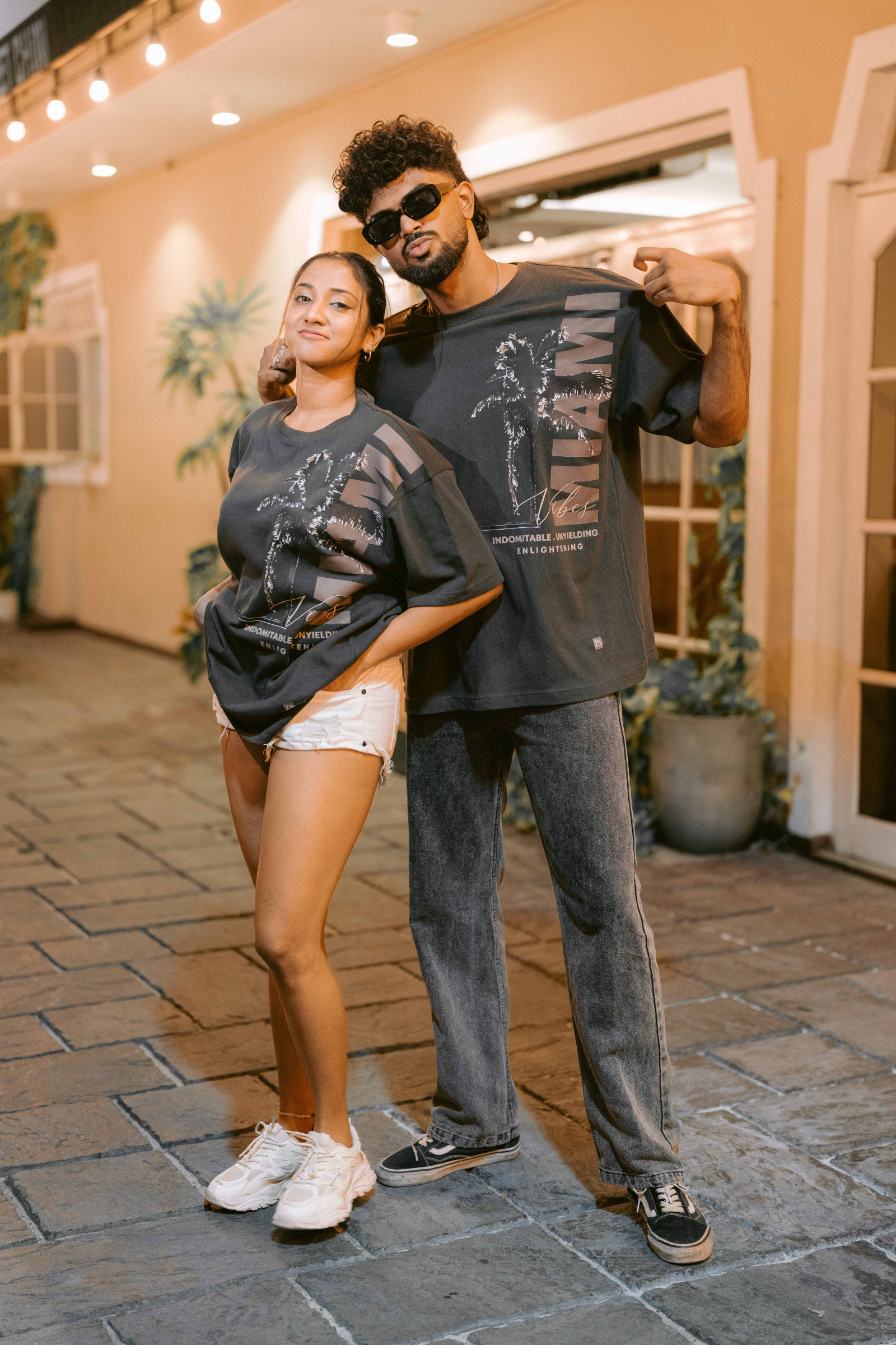 MIAMI PRINT OVERSIZED UNISEX T-SHIRT MIAMI PRINT OVERSIZED UNISEX T-SHIRT
